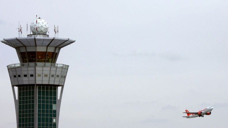 Imagem de Falha técnica pode atrasar voos hoje no espaço aéreo europeu