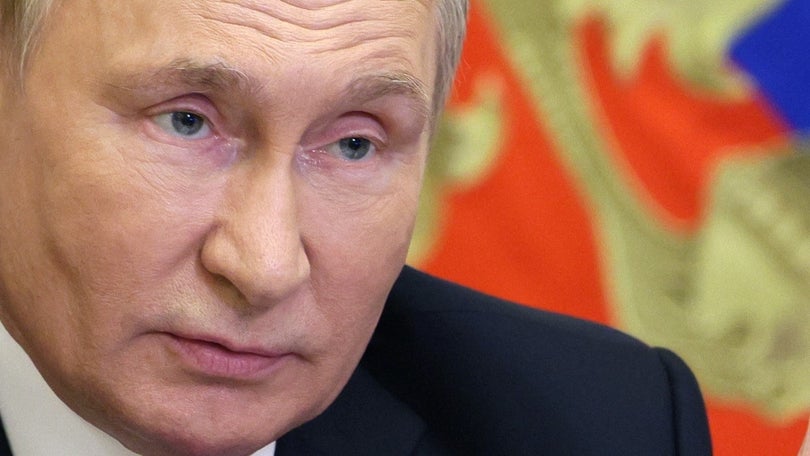 Putin espera que a situação militar nos territórios anexados «se estabilize»