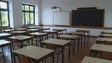 Imagem de Contactos com casos positivos colocam 33 alunos em isolamento