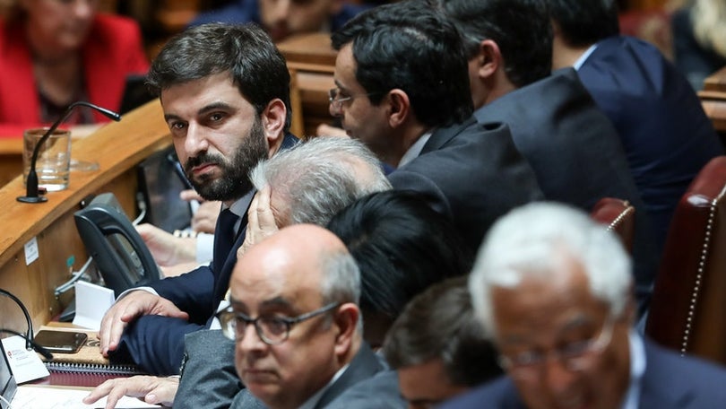 Imagem de Todos os alunos vão a exame com ou sem avaliação final
