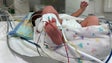 Nascem 140 bebés prematuros em média por ano na Região (vídeo)