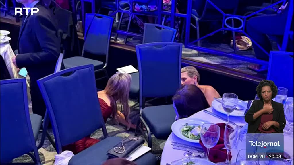 Imagem de Tiroteio nos EUA. Convidados ficaram 30 minutos fechados na sala