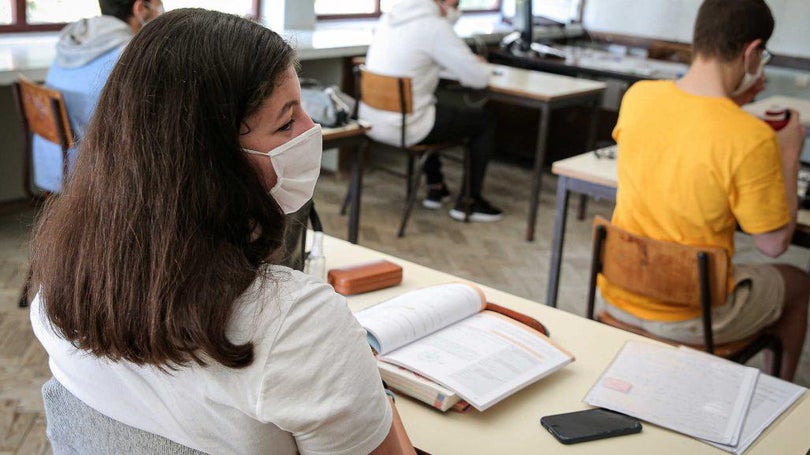 Imagem de Covid-19: Sindicato de Professores da Madeira defende importância das aulas presenciais