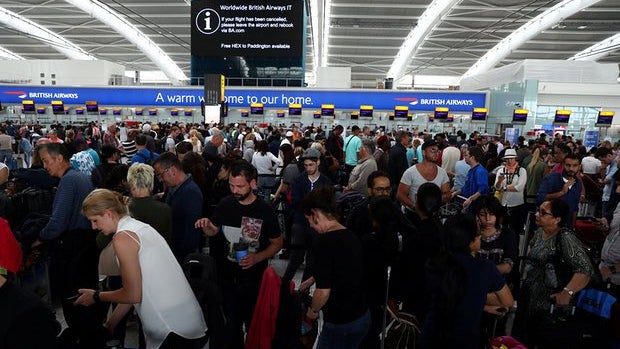 Falha informática cria caos nos aeroportos do Reino Unido