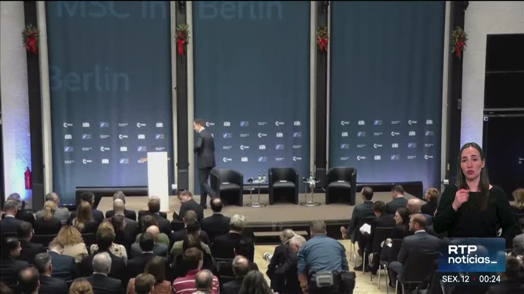 Imagem de Secretário-geral da NATO agita ameaça de guerra à escala mundial