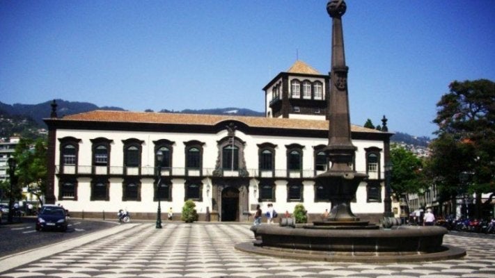 Covid-19: Funchal adia pagamento de rendas dos espaços comerciais concessionados até 2022