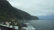 Imagem de Madeira com aviso amarelo devido ao vento forte