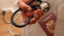 Imagem de Médicos venezuelanos com dificuldade em obter equivalência académica em Portugal