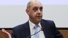 Imagem de Governo parte com «espírito aberto» para negociações com médicos