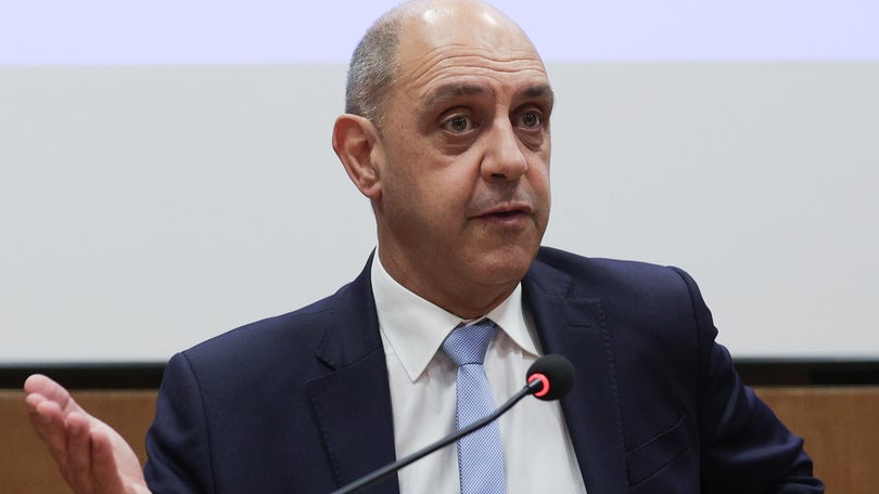Imagem de Governo parte com «espírito aberto» para negociações com médicos