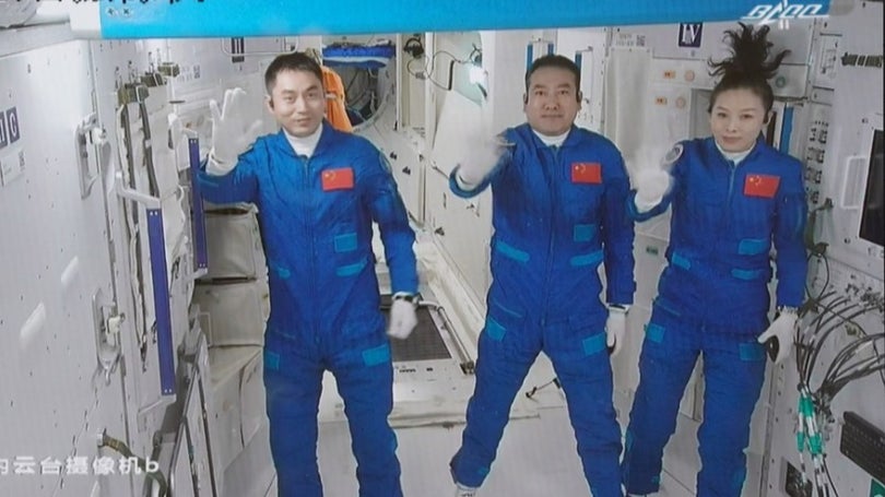 Imagem de Chineses estiveram seis meses no espaço