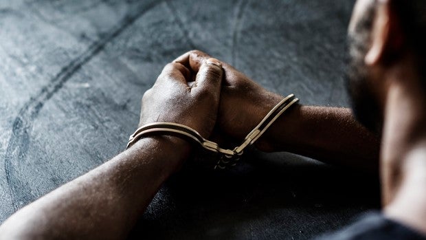 Homem detido no Funchal pela prática de meia centena de crimes de furto e roubo