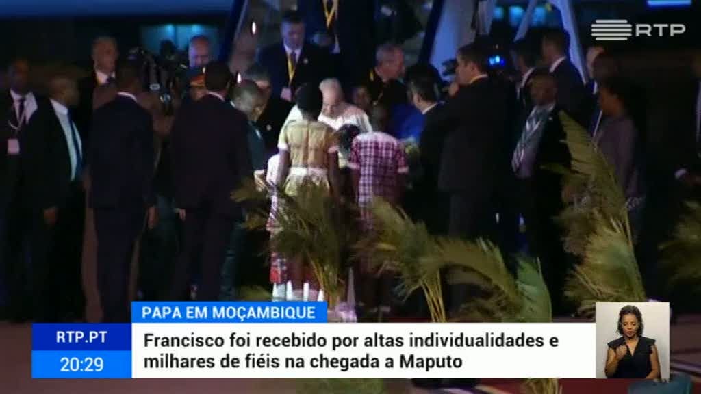 Papa aterrou em Maputo