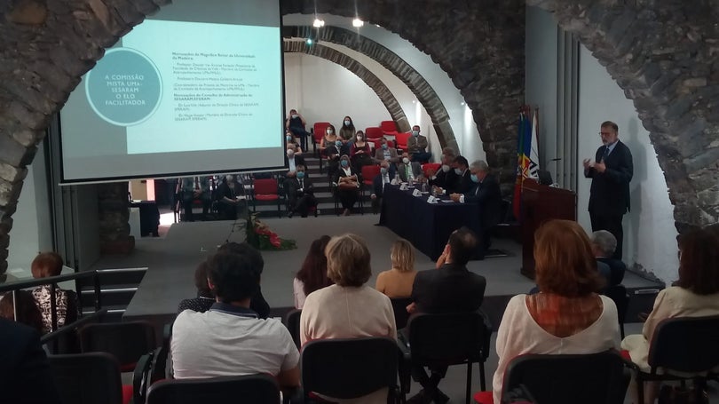 Imagem de Atraso no terceiro ano do curso de medicina