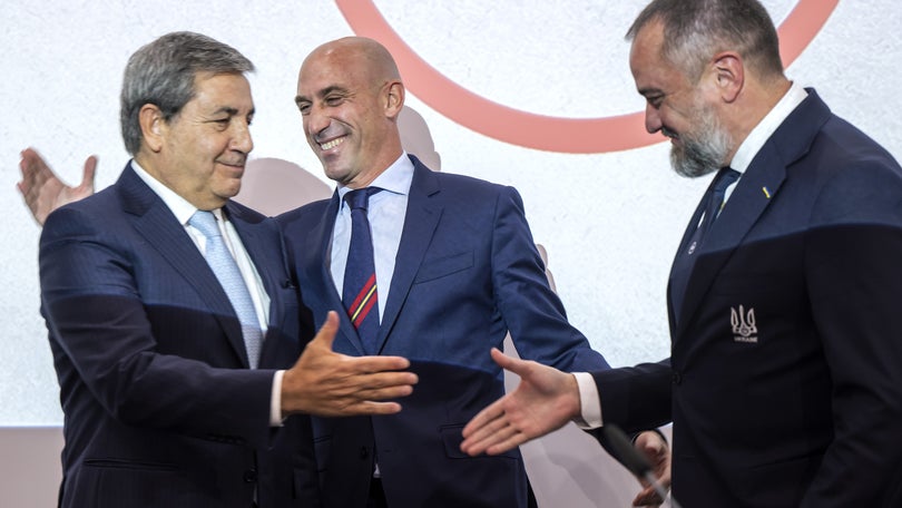Imagem de Ucrânia junta-se a Portugal e Espanha na candidatura ao Mundial 2030