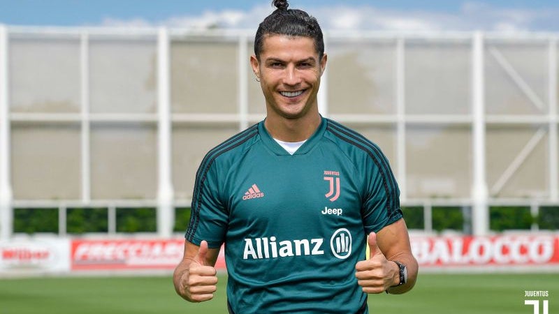 Imagem de Cristiano Ronaldo é o primeiro jogador a atingir 885 milhões de euros da história do futebol