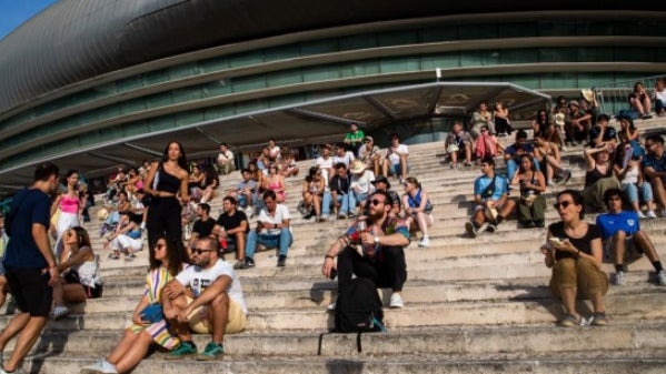 Imagem de Jovens portugueses deixam casa dos pais aos 27,9 anos