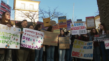 Falta de segurança motiva manifestação junto à escola Antero de Quental (Vídeo)