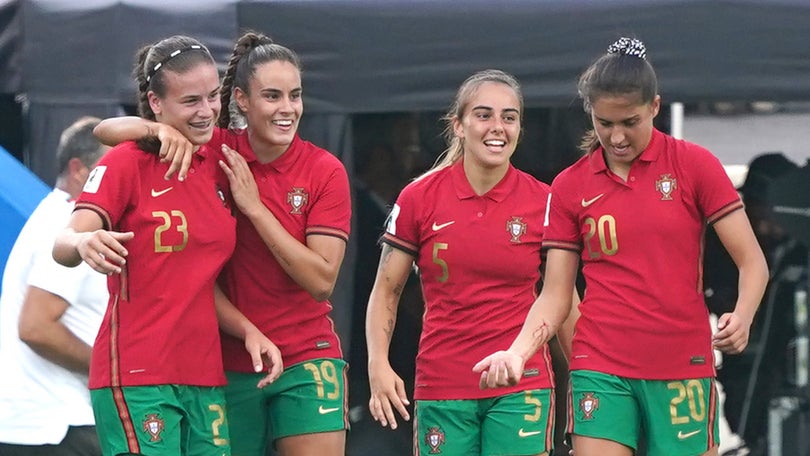 Imagem de Selecionador de futebol feminino espera equilíbrio no «play-off» para o Mundial