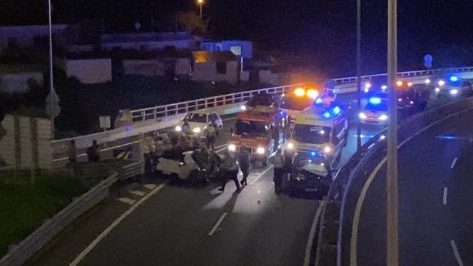 Imagem de Acidente com gravidade interrompe circulação na via rápida
