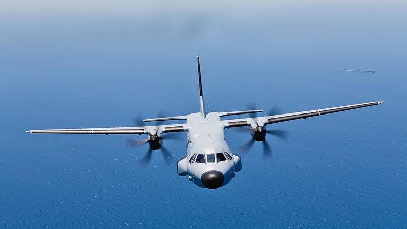 Força Aérea transporta dois doentes do Porto Santo