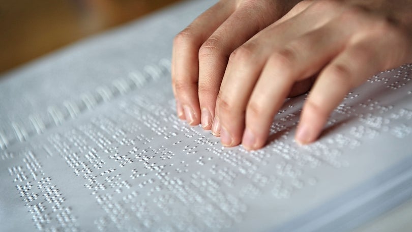 Mais de 350 manuais escolares adaptados a braille desde setembro