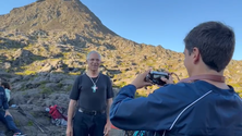 Imagem de Bispo de Angra no topo da montanha do Pico