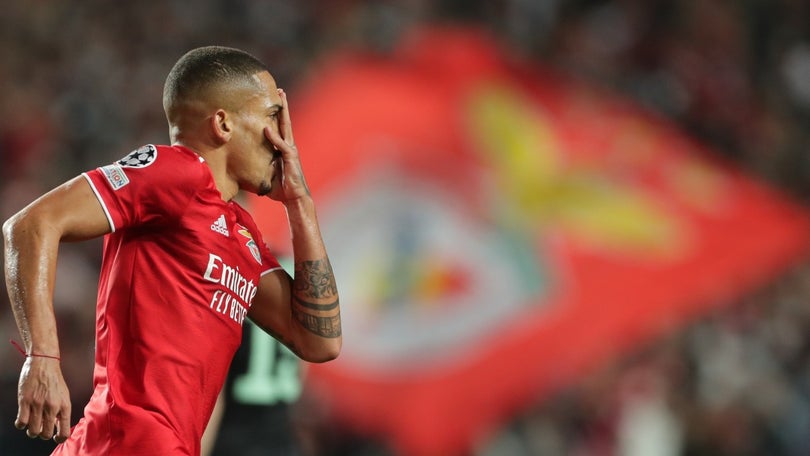 Benfica vence Dínamo Kiev