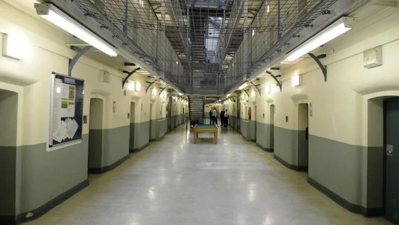 Imagem de Estado português condenado por Tribunal Europeu por condições de detenção desumanas