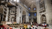 Imagem de Milhares em Fátima assistiram à consagração do Imaculado Coração de Maria