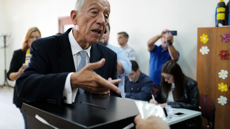 “Votando os portugueses podem mostrar que estão atentos ao que se passa”