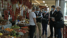 ARAE apreendeu 10 balanças no Mercado dos Lavradores (vídeo)