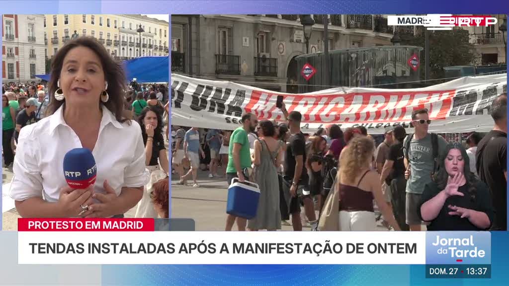 Protesto em Madrid. Tendas instaladas nas Portas do Sol