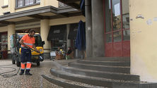 Imagem de Limpar lixo da festa envolveu 130 trabalhadores e 22 viaturas (vídeo)