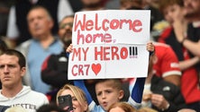 Imagem de Cristiano Ronaldo recebido com euforia (vídeo)