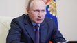 Imagem de Putin critica posição sobre vacinas russas