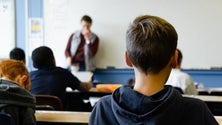 Imagem de 70% dos alunos não precisam de fazer renovação de matrícula online (Vídeo)