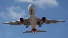 Imagem de Comissão Europeia vai propor suspensão de voos com origem na África austral