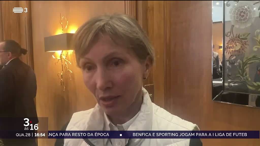 Viúva de Litvinenko pede ao povo russo para deixar de ter medo de Putin