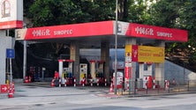 Petrolífera chinesa Sinopec aumenta lucros em 114% para 10.221 ME