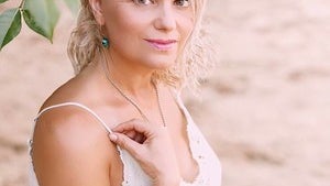 Imagem de L. Farrah Furtado reflects on personal yoga journey in new book – by  Nancy Matos