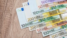 Imagem de Euro recua após ter atingido valor mais alto em 17 meses