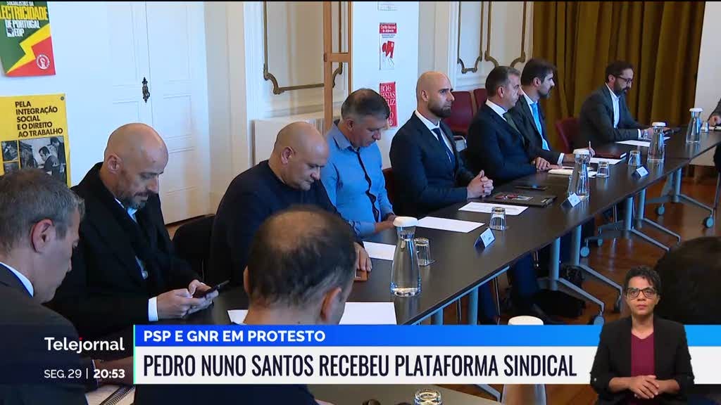 Pedro Nuno Santos recebeu sindicatos da PSP e GNR na sede do PS