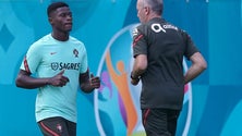 Imagem de Nuno Mendes integrado no treino de Portugal