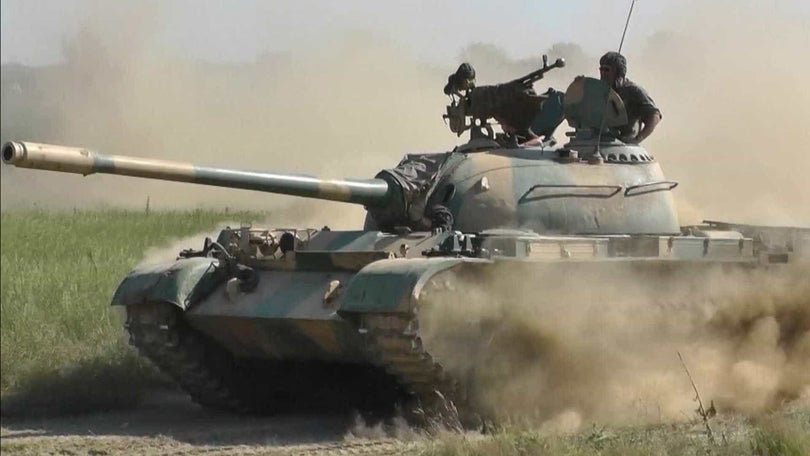 Imagem de Russos avançam em força para  Donbass