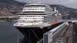 Imagem de Gigante holandês Nieuw Statendam pela primeira vez na Madeira