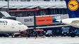 Imagem de Homem armado com filha menor no aeroporto de Hamburgo entrega-se à polícia