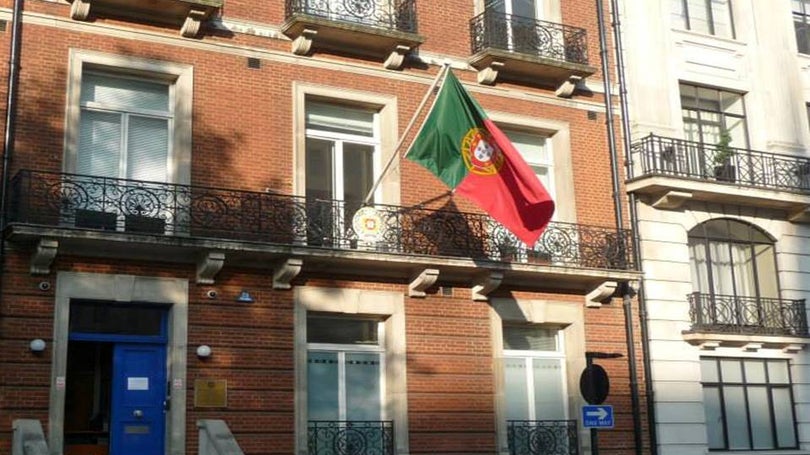 Imagem de Consulados portugueses em Londres e Manchester reforçados com mais funcionários