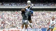 Imagem de Bola da «mão de Deus» de Maradona é leiloada por quase dois milhões de euros