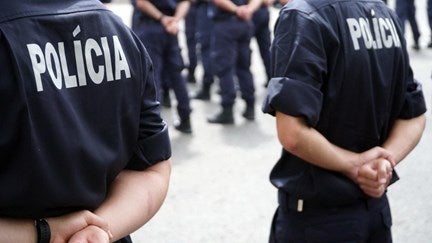 Imagem de Surto de Covid nos hospitais e na PSP
